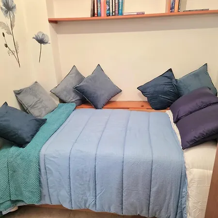 Lovely Blue *
